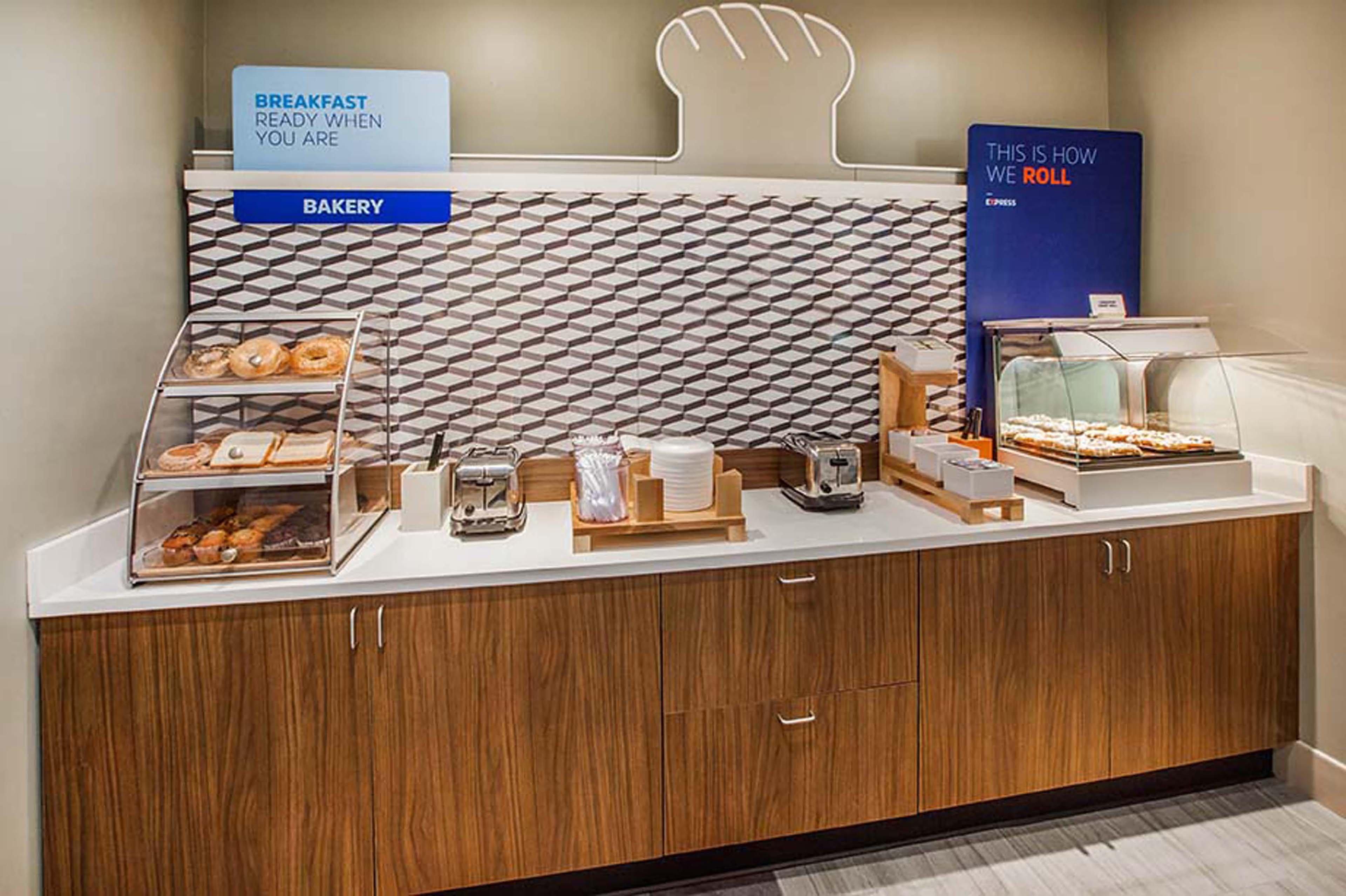 Holiday Inn Express Chicago-Downers Grove By Ihg Eksteriør bilde