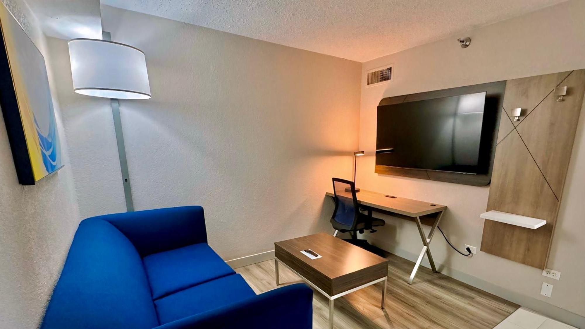 Holiday Inn Express Chicago-Downers Grove By Ihg Eksteriør bilde