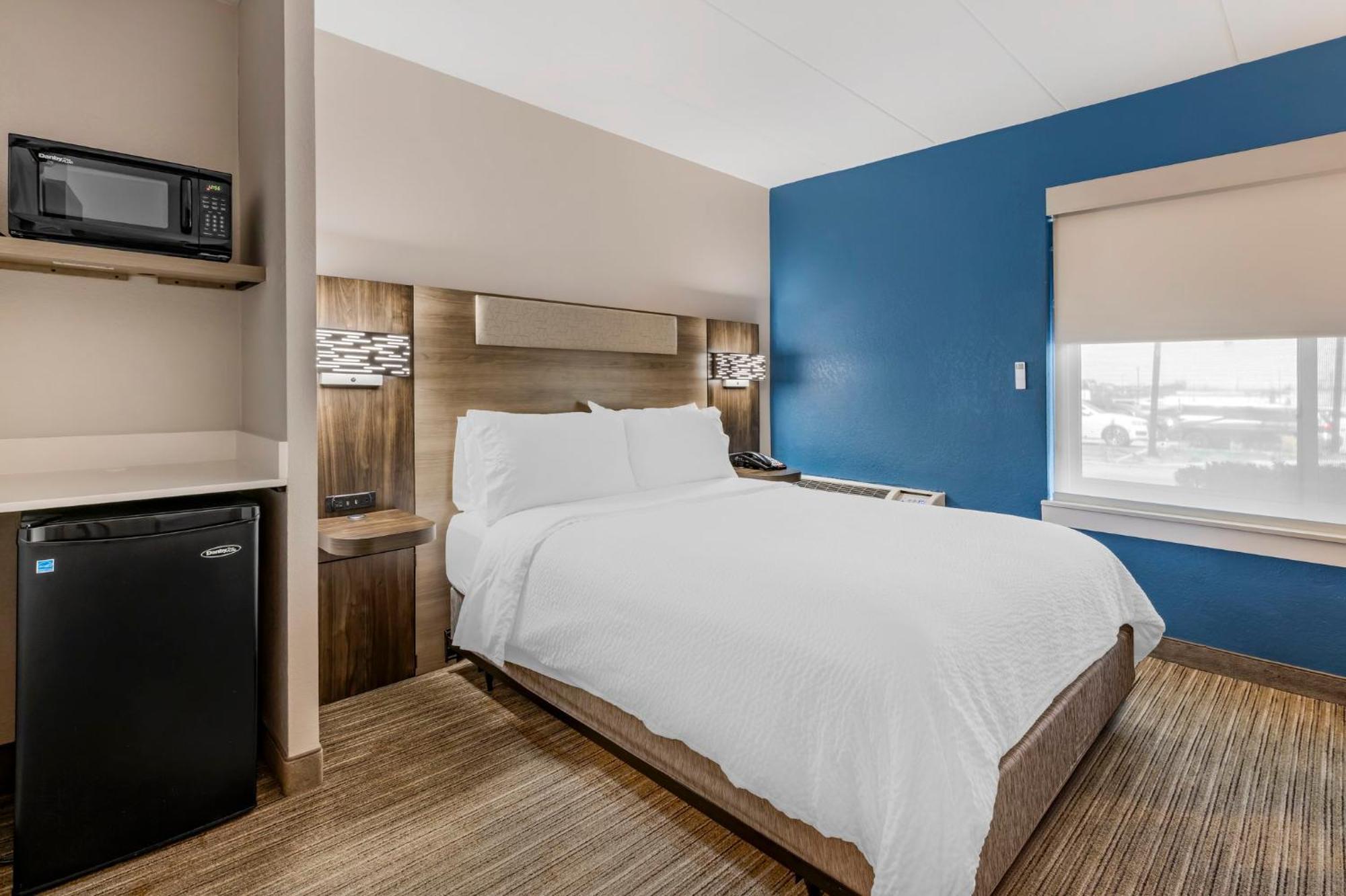 Holiday Inn Express Chicago-Downers Grove By Ihg Eksteriør bilde
