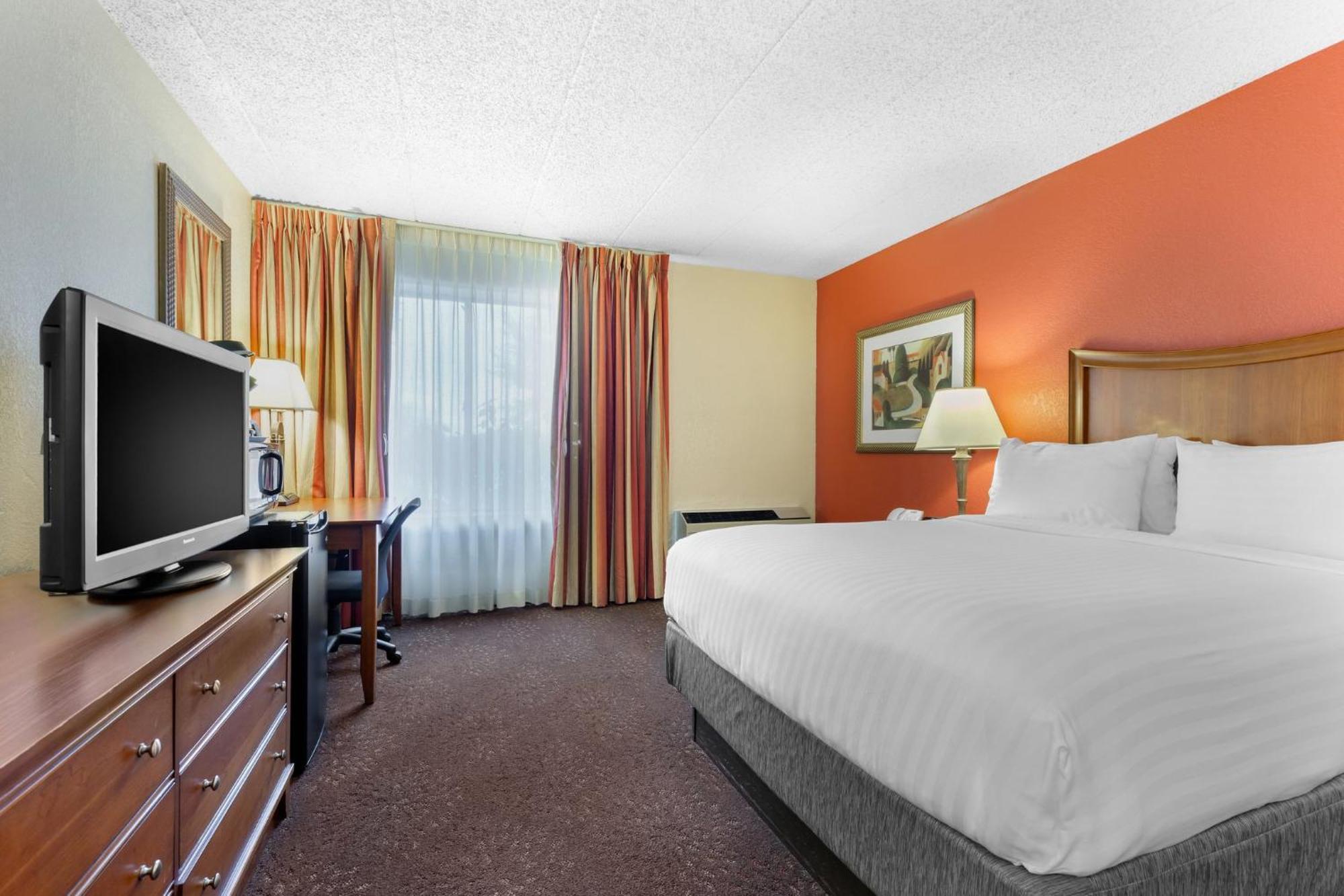 Holiday Inn Express Chicago-Downers Grove By Ihg Eksteriør bilde
