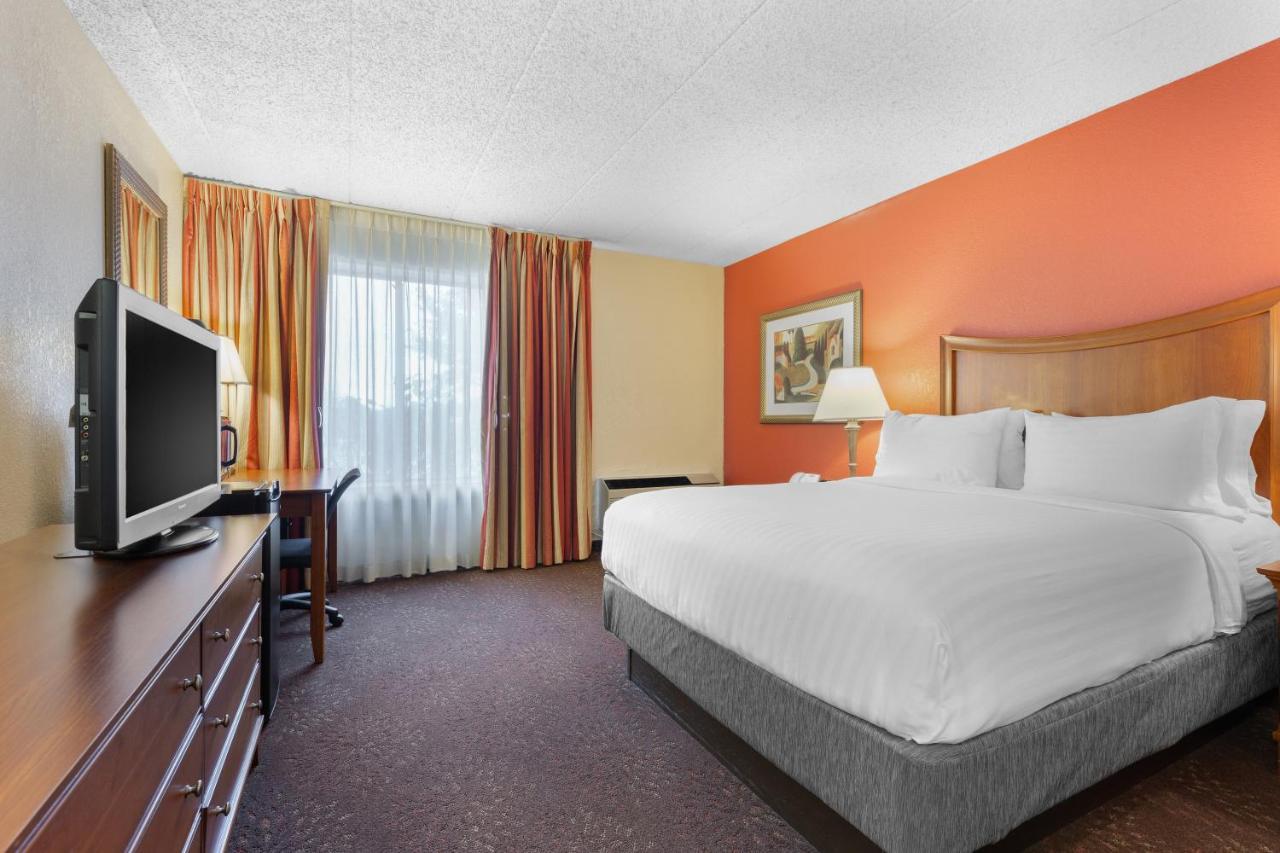 Holiday Inn Express Chicago-Downers Grove By Ihg Eksteriør bilde